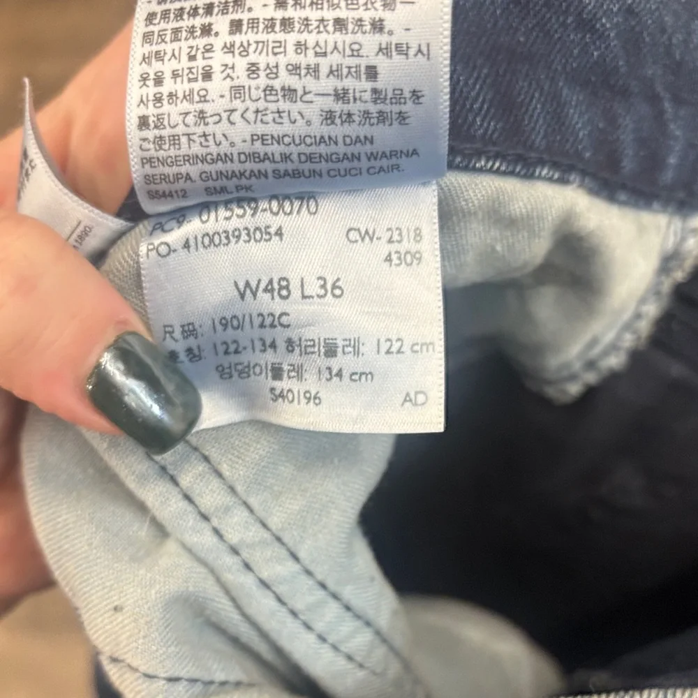 Levi's Men's Dark‎ Wash Straight Jeans Size W48xL36